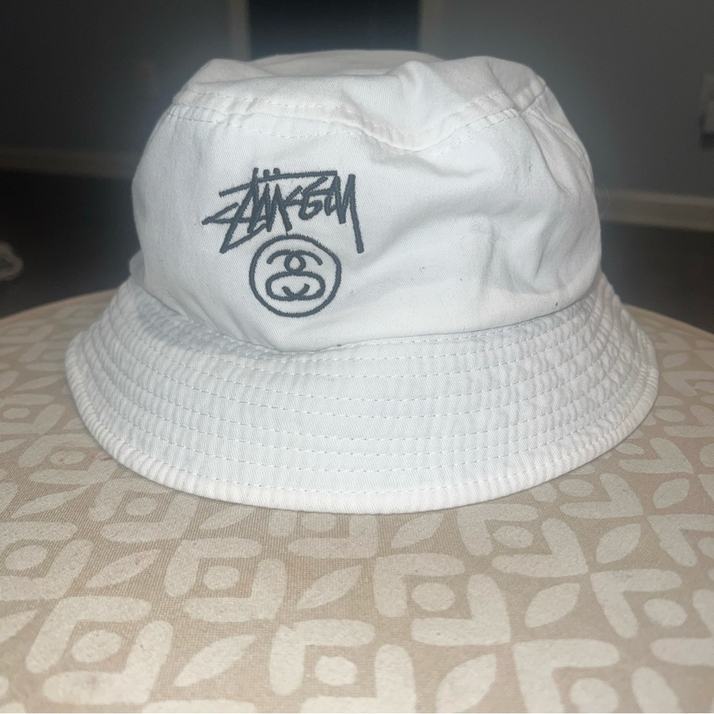 Stussy Classic White Bucket Hat Sz S/M